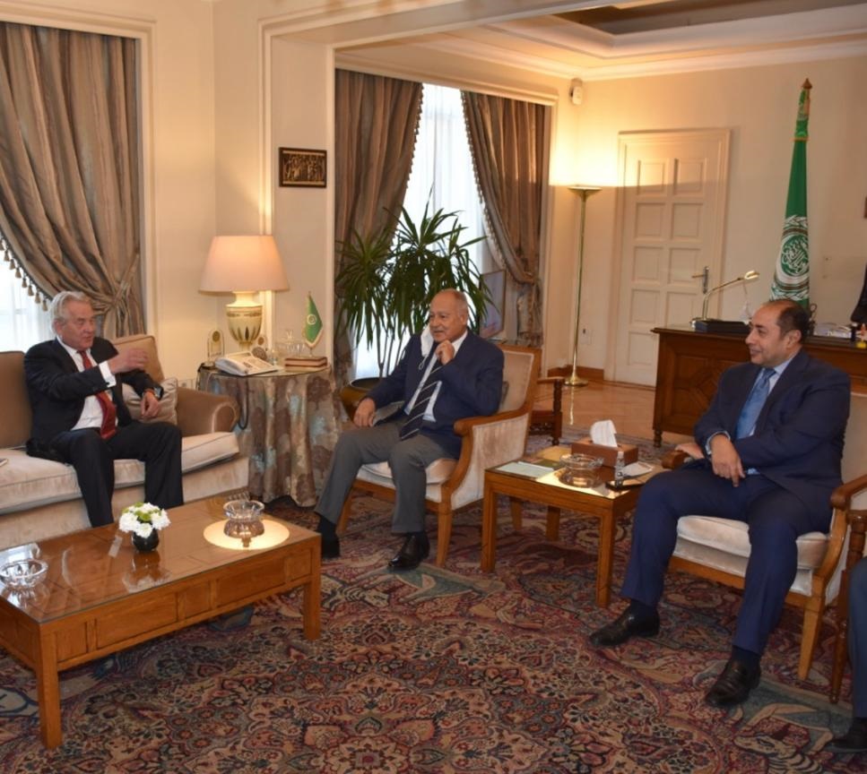 جانب من اللقاء