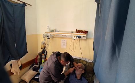 مطالبات بتسريع سفر المرضى للعلاج خارج غزة مطالبات بتسريع سفر المرضى للعلاج خارج غزة