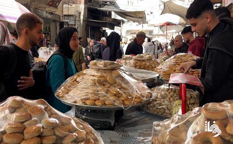 ارتفاع الأسعار يلقي بظلاله على حركة التسوّق في غزة ارتفاع الأسعار يلقي بظلاله على حركة التسوّق في غزة